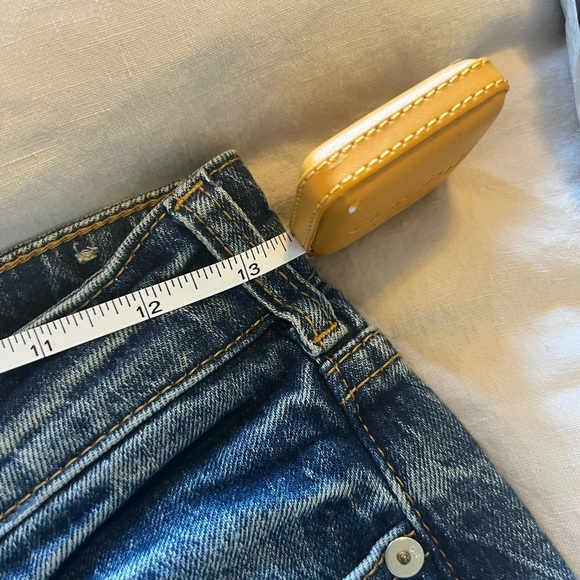 Anthropologie Pilcro The Vintage Straight Mid Rise Raw Hem Jeans. Size 26 - Picture 6 of 7